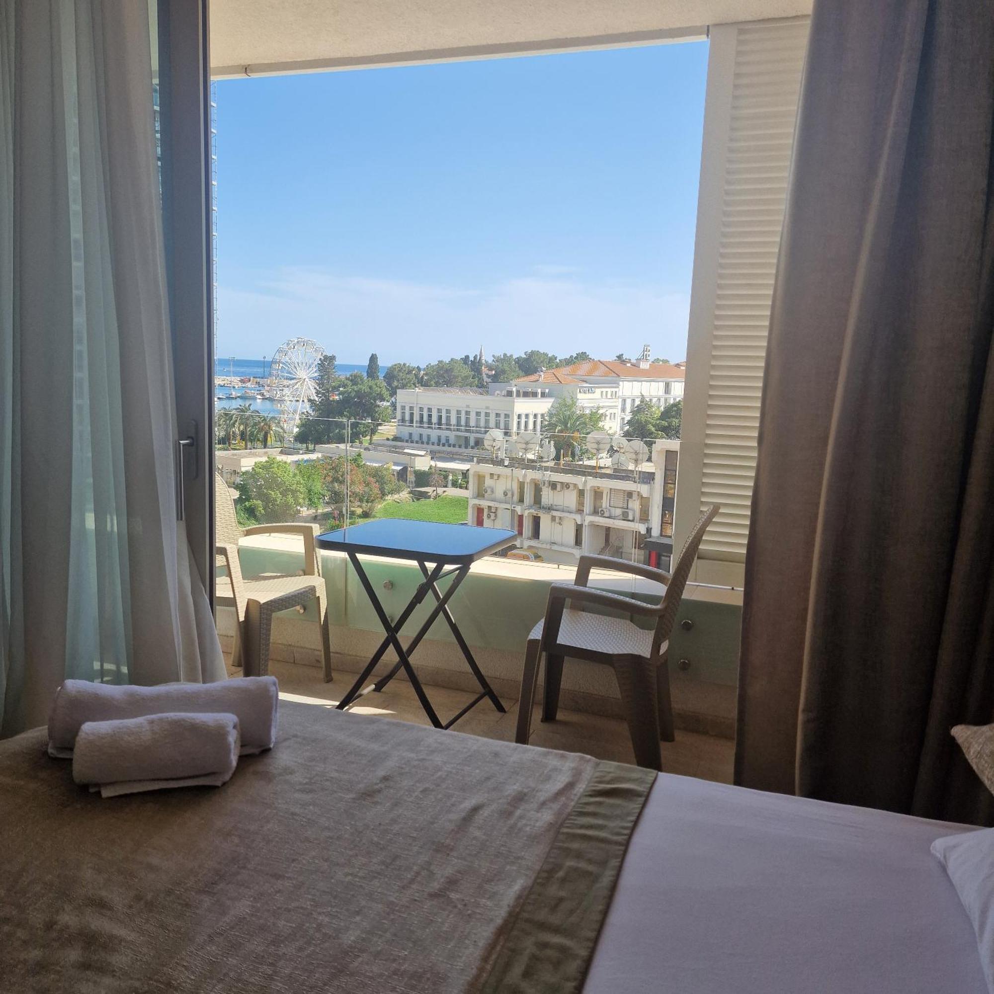 Apartments Lux Budva Oda fotoğraf